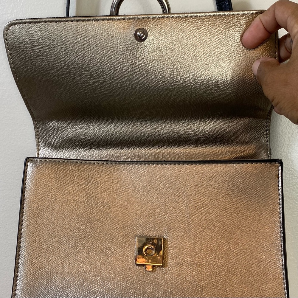 Carpisa Kuvera Mettalic Pebble Grain Faux Leather Structured Bag Cross Body - Picture 4 of 14